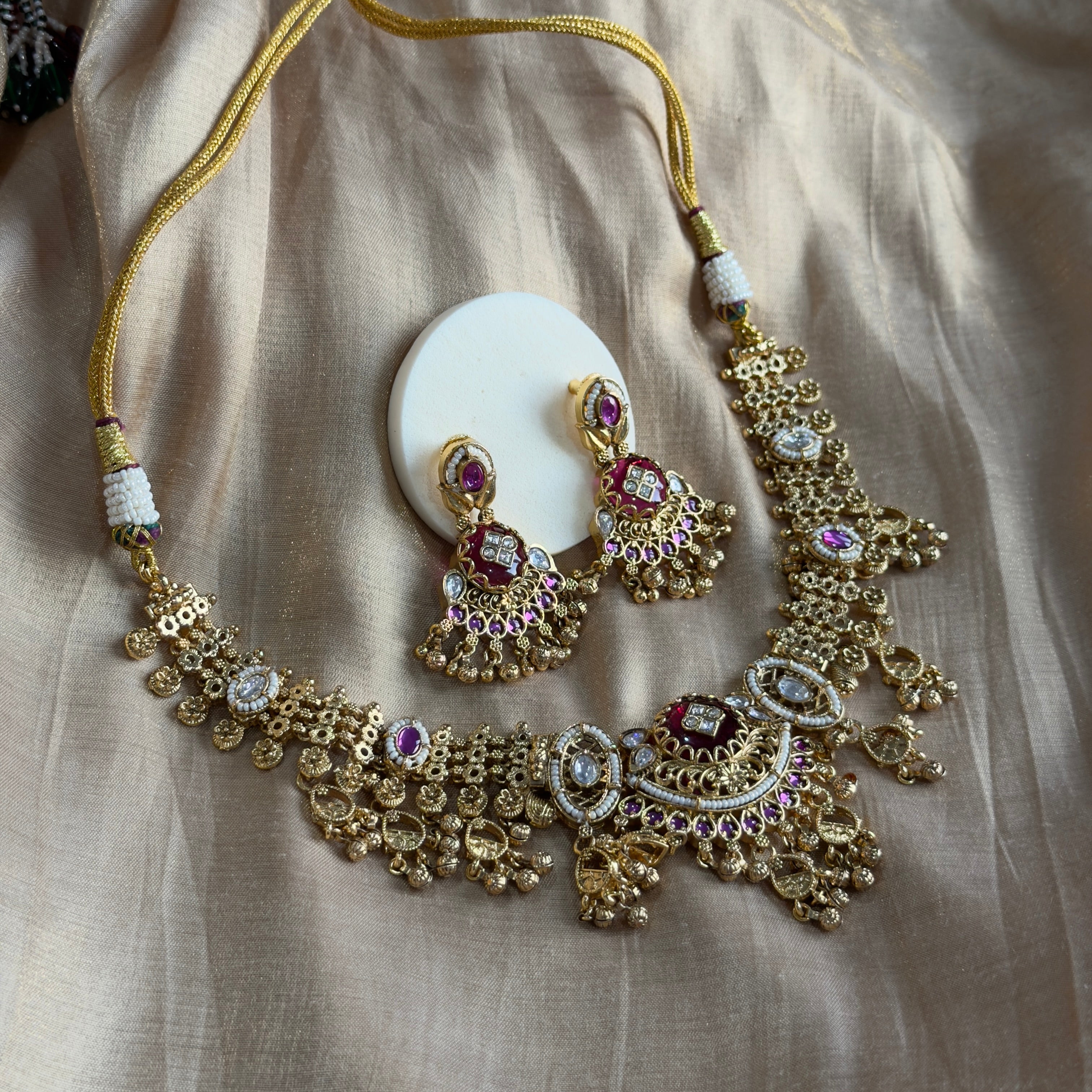 Inaya Royal Necklace Set
